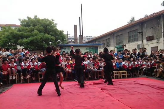 點(diǎn)擊查看詳細(xì)信息<br>標(biāo)題：賽事倩影 閱讀次數(shù)：1852