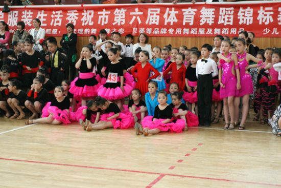 點擊查看詳細信息<br>標題：賽事倩影 閱讀次數(shù)：1857