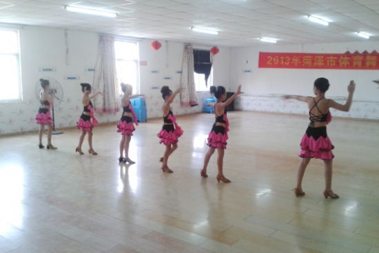 點(diǎn)擊查看詳細(xì)信息<br>標(biāo)題：賽事倩影 閱讀次數(shù)：5003